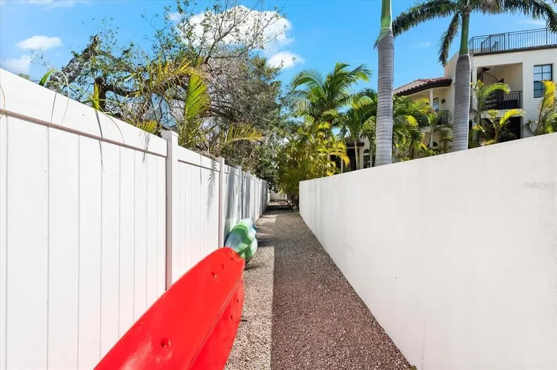 116 GARDEN LANE, Siesta Key, FL, 34242, USA, Siesta Key, Florida, United States. - Photo 29
