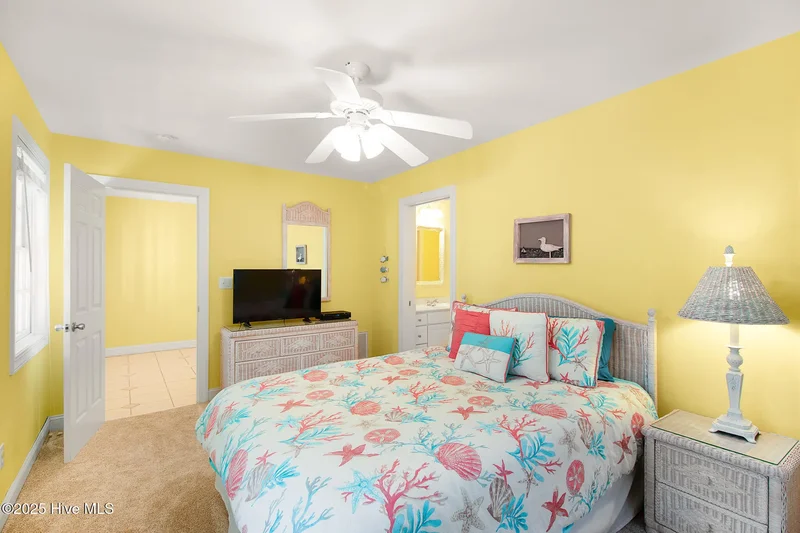 124 Dogwood Circle, Pine Knoll Shores, NC 28512, Pine Knoll Shores, North Carolina, United States. - Photo 4