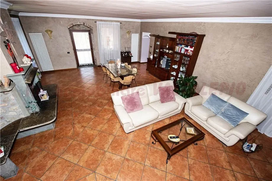 Gallery photo 3