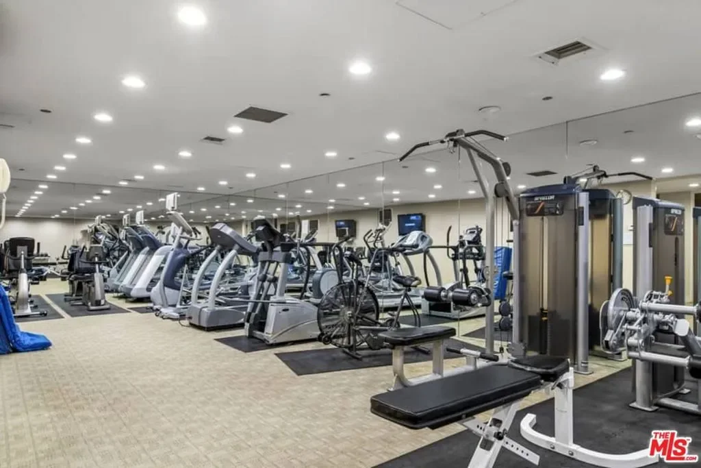 300 N Swall Drive 305, Beverly Hills, California, United States. - Photo 14