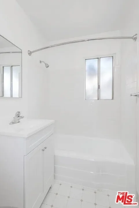 2339 Abbot Kinney Boulevard, Los Angeles, California, United States. - Photo 12