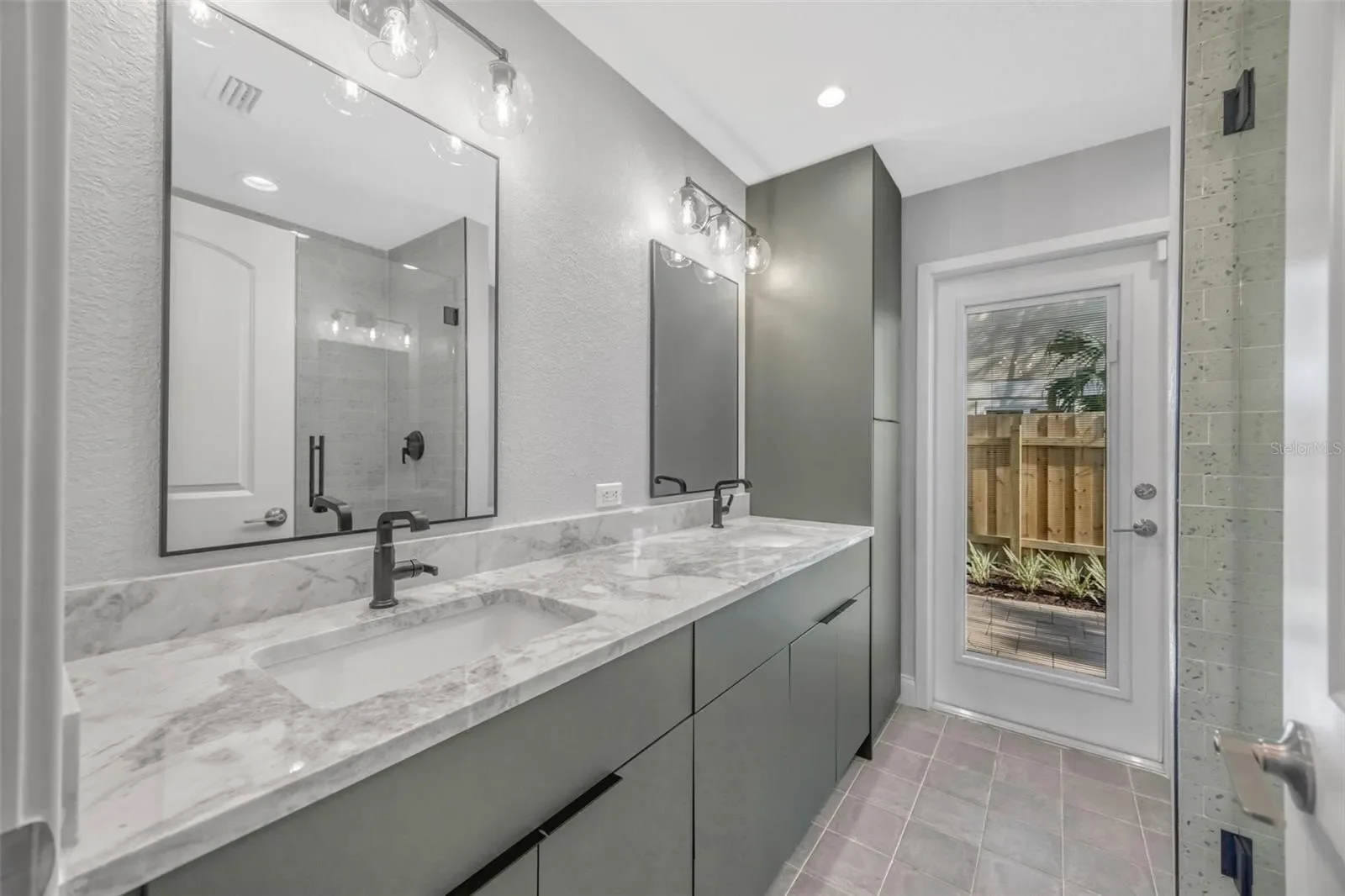 8400 35TH AVENUE N, ST PETERSBURG, FL, 33710, USA, St. Petersburg, Florida, United States. - Photo 36