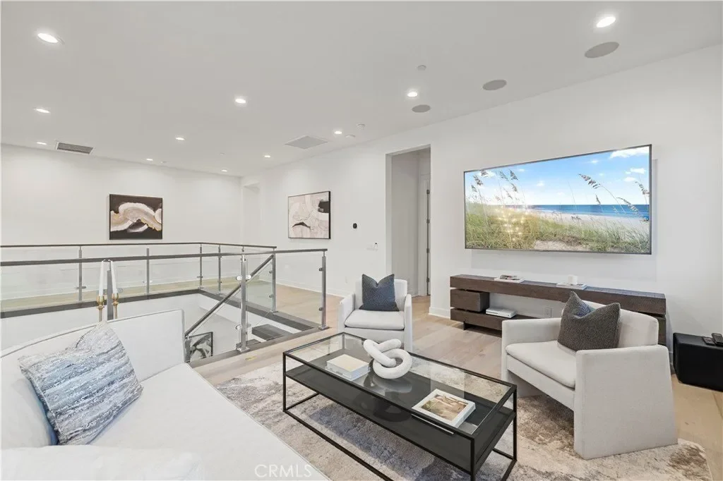 11029 Lurline Avenue, Chatsworth, CA, 91311, USA, Los Angeles, California, United States. - Photo 22