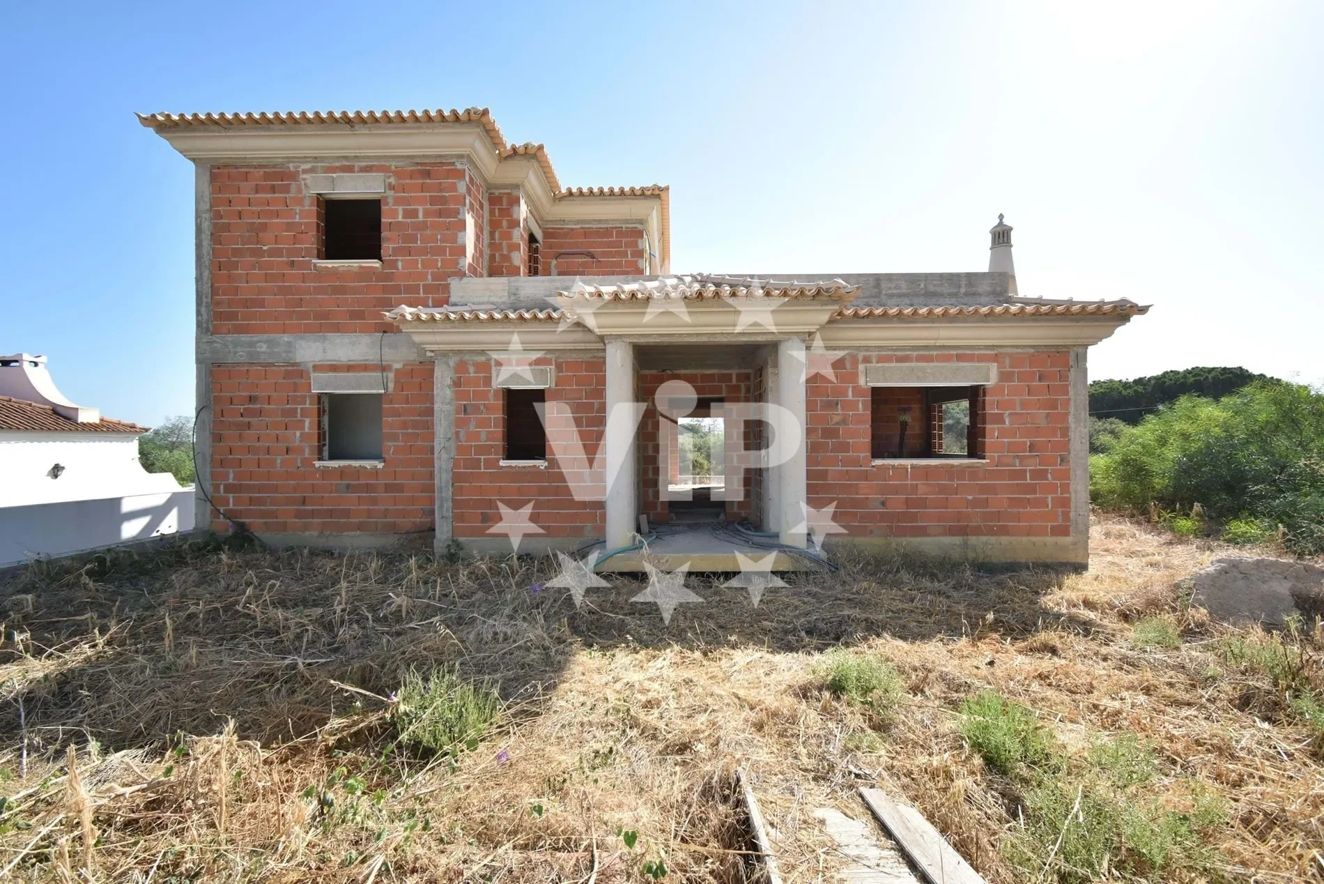 Exterior photo 3