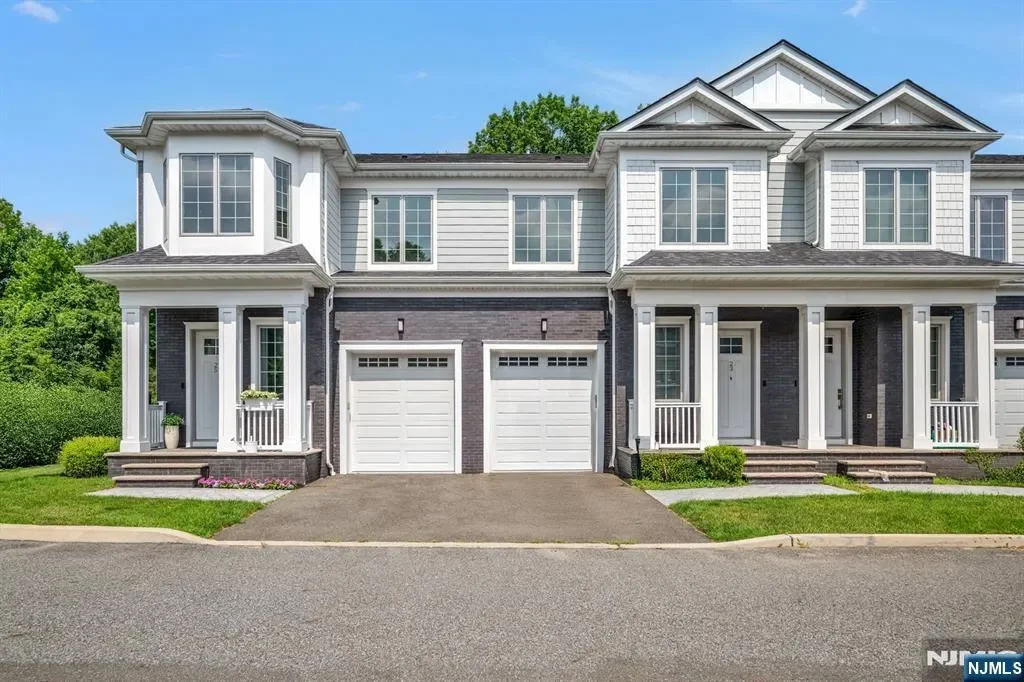 11 Gabriel Court #11, Paramus, New Jersey, United States. - Photo 43
