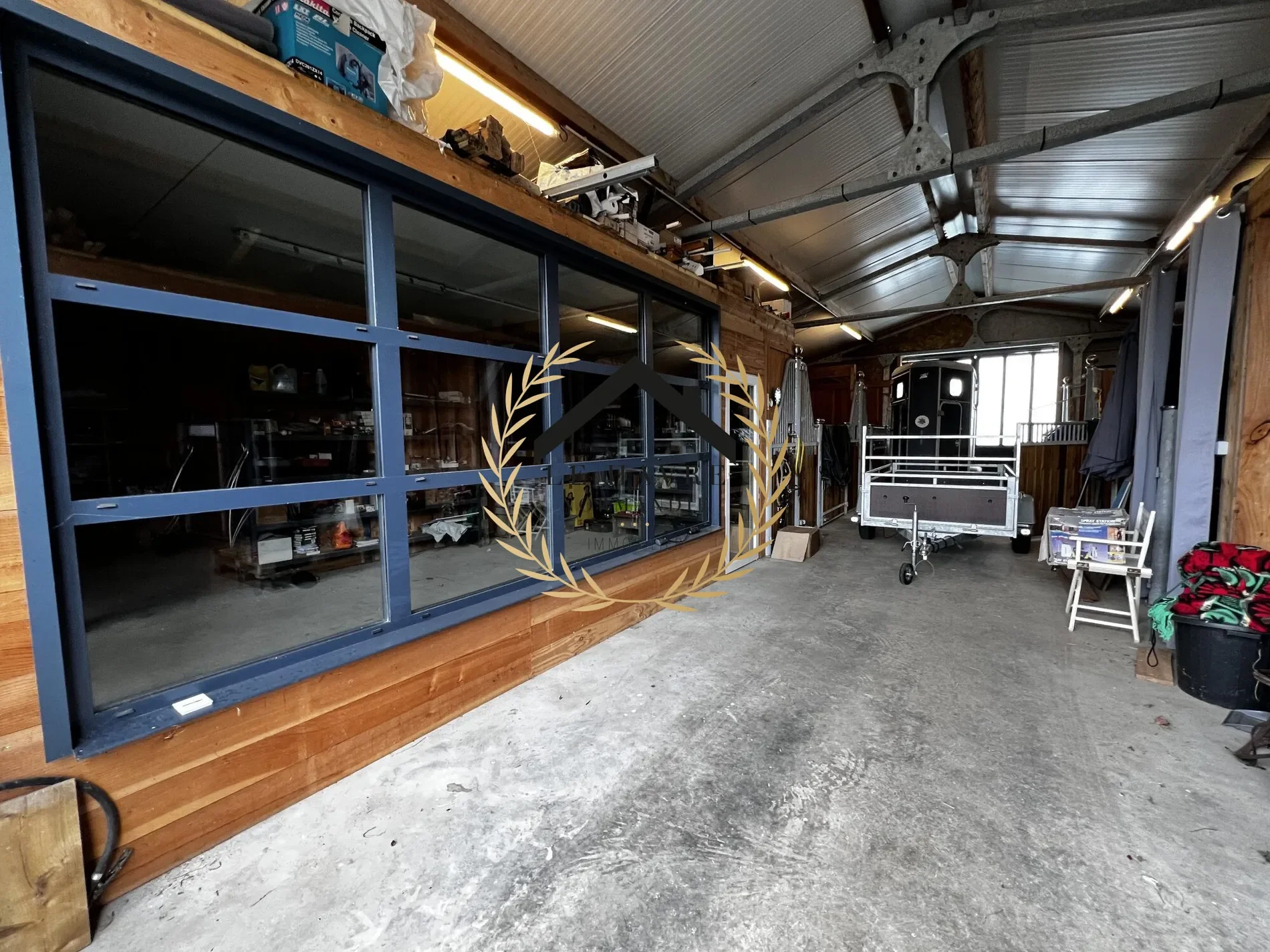 Exterior photo 7