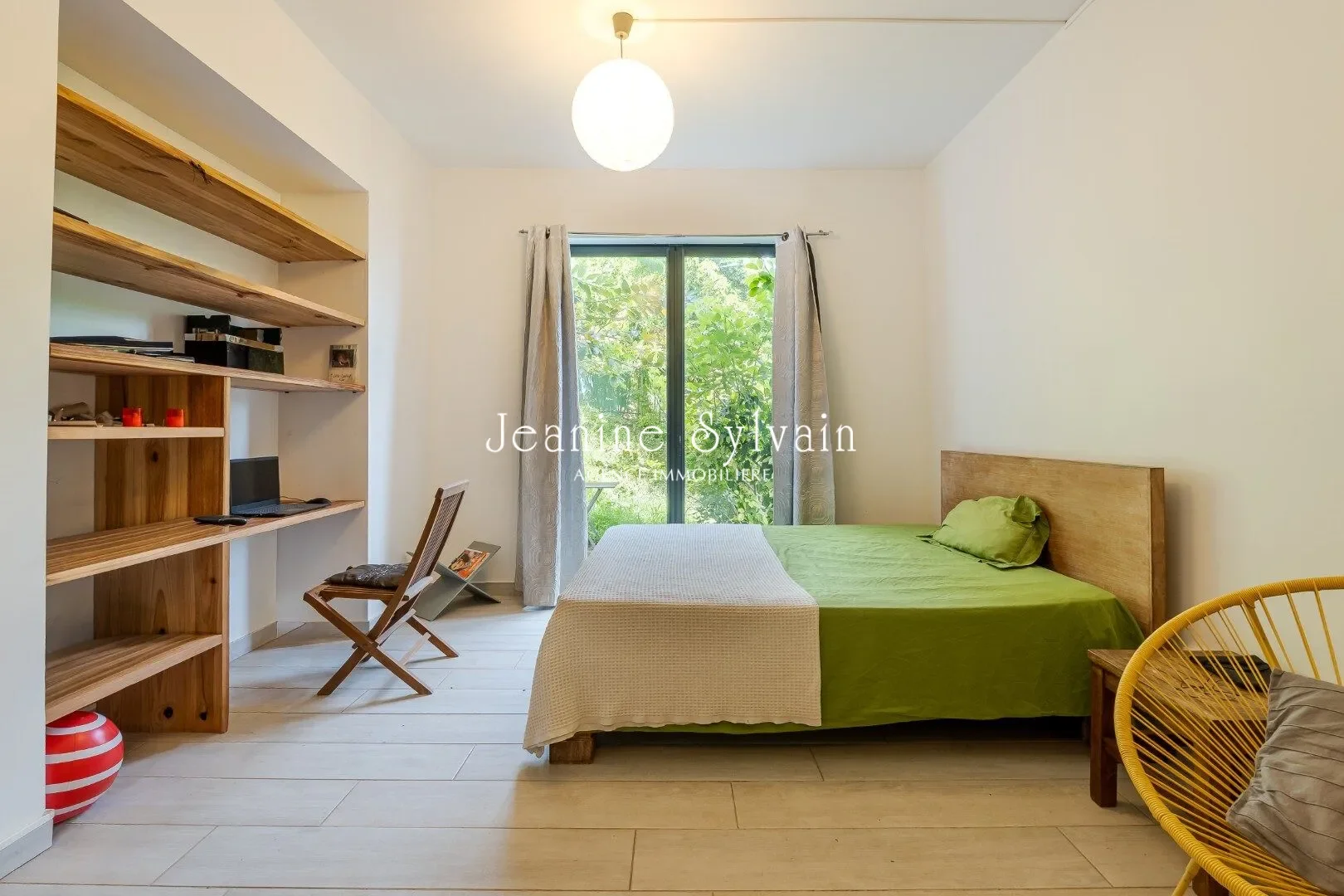 Gallery photo 3