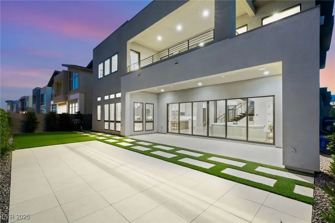 Gallery photo 2