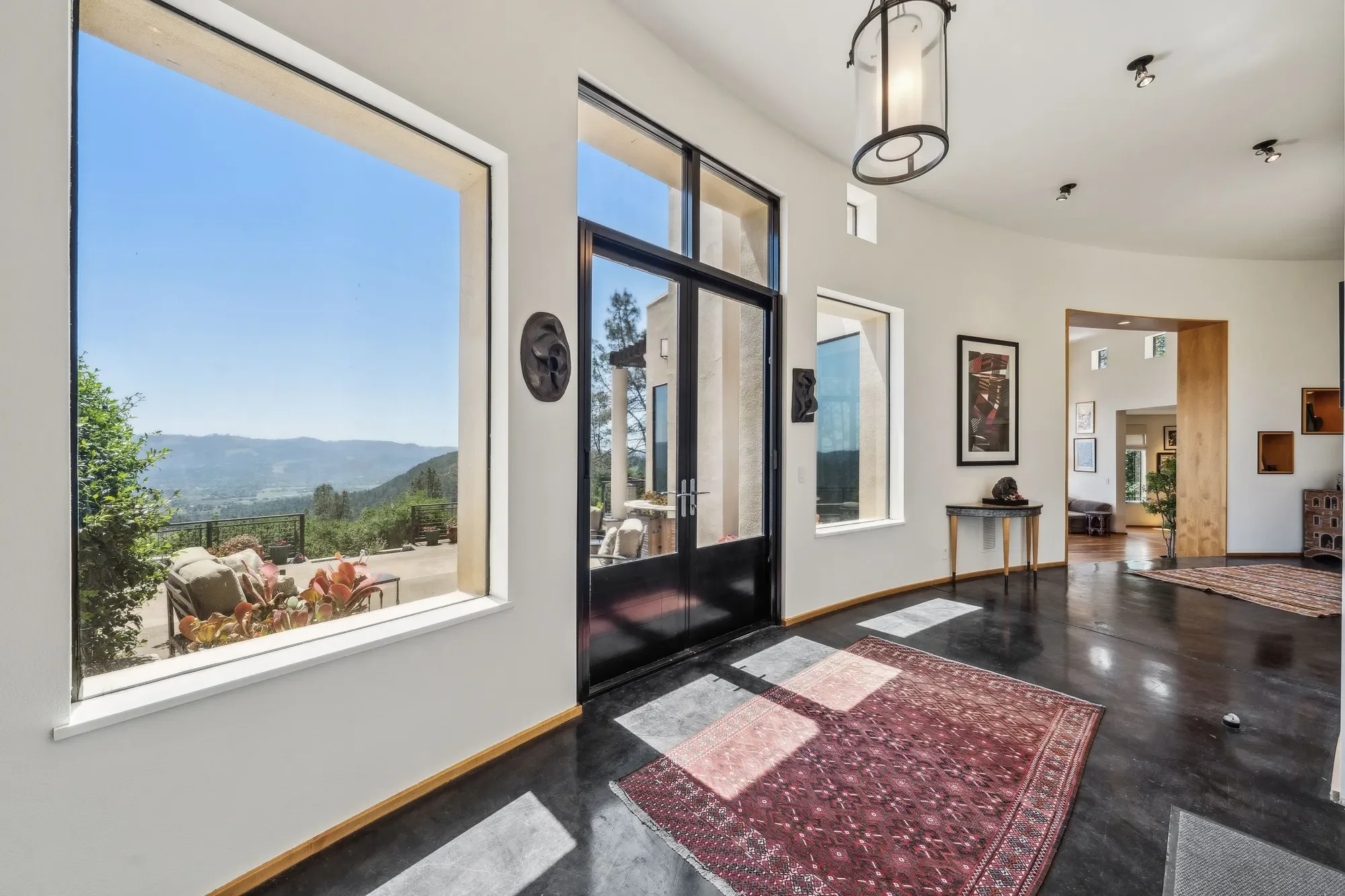 Gallery photo 2