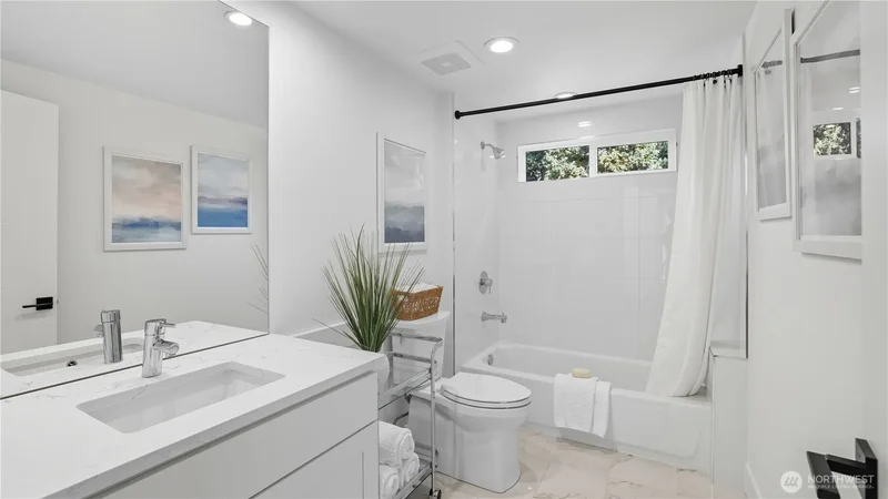 4527 W Raye Street, Seattle, WA, 98199, USA, Seattle, Washington, United States. - Photo 23
