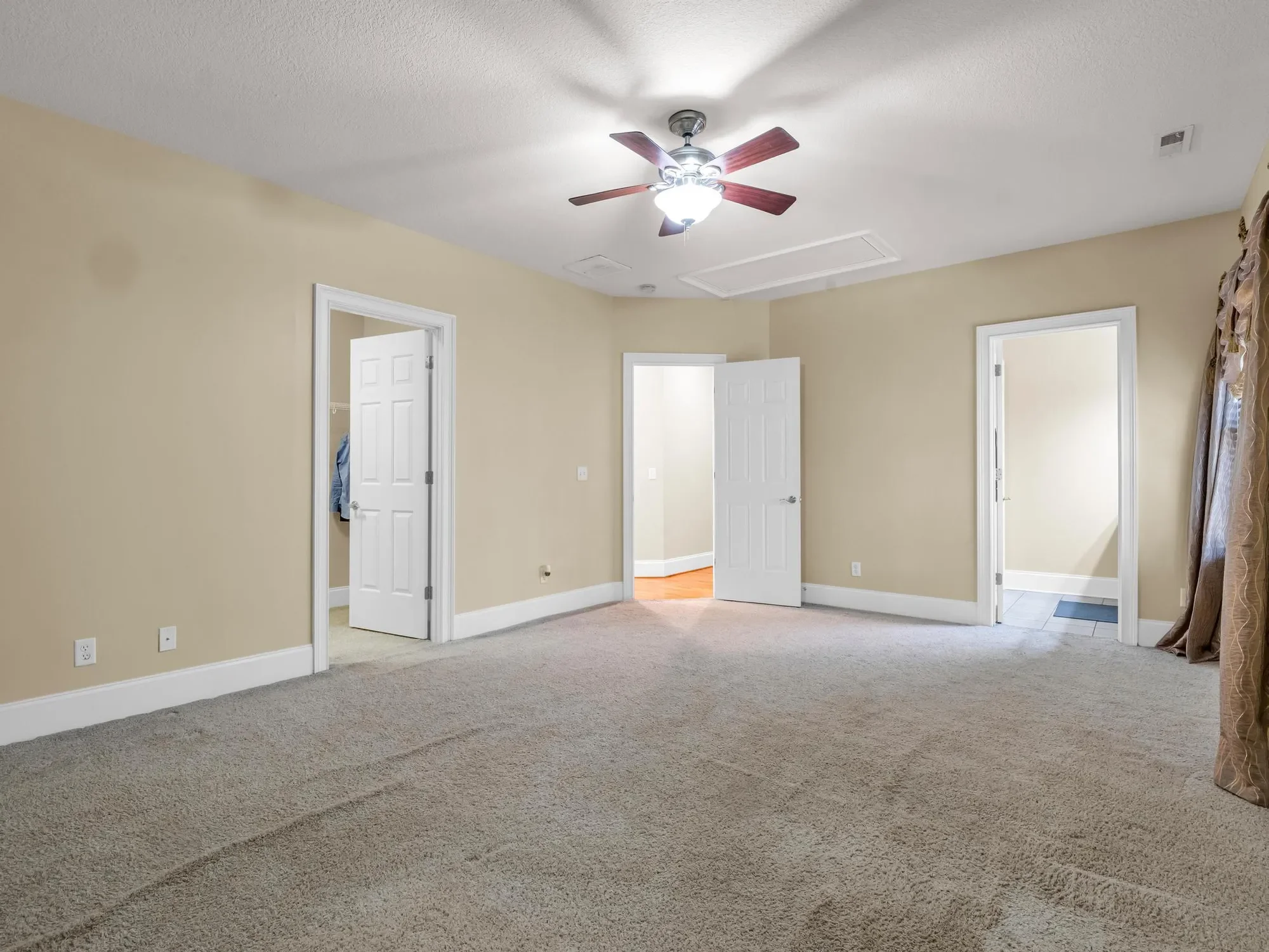 Gallery photo 7