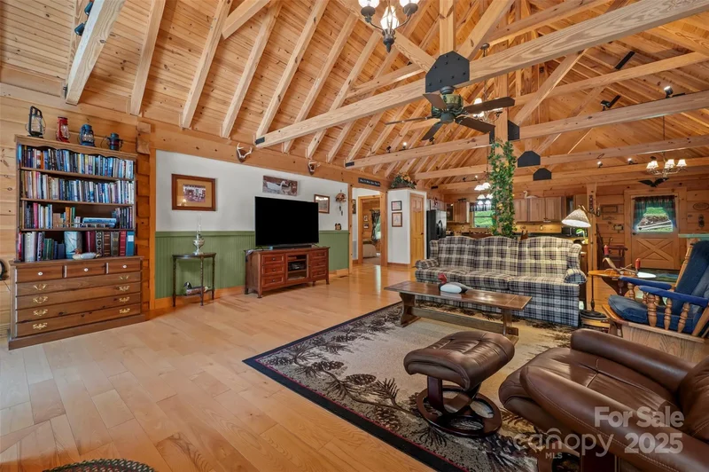 23 Jay Foster Way, Saluda, NC 28773, Saluda, North Carolina, United States. - Photo 21