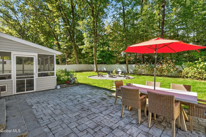 29 Lakewood Drive, Saratoga Springs, Inside, NY 12866, Saratoga Springs, New York, United States. - Photo 46
