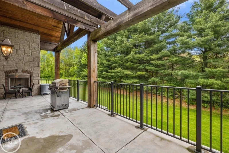 60330 Mount Vernon, Washington Township, MI, 48306, USA, Rochester, Michigan, United States. - Photo 3