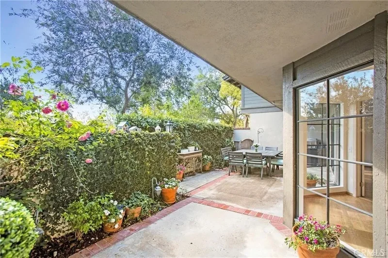 14 Vista, Irvine, California, United States. - Photo 19