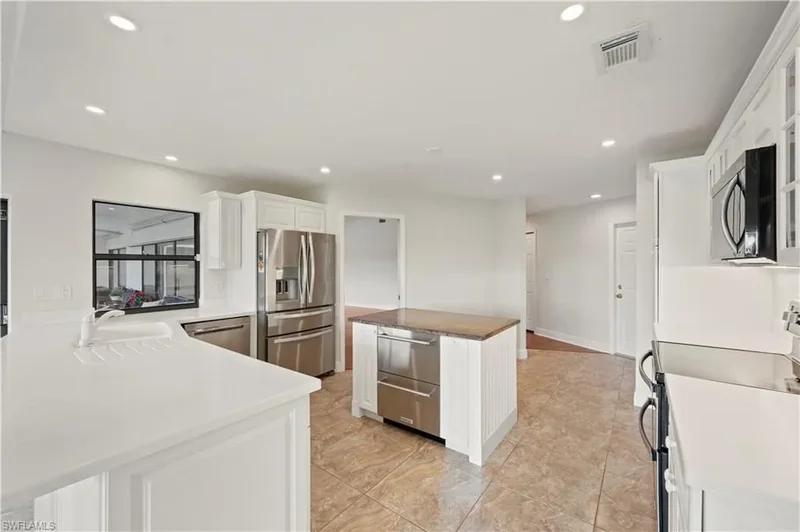 1203 Foxfire LN, Naples, FL, 34104, USA, Naples, Florida, United States. - Photo 32