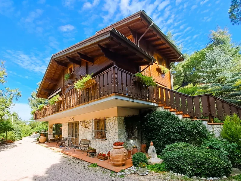 Mountain House in the Heart of the Green Hills of Lake Trasimeno: Alpine Style Villa.