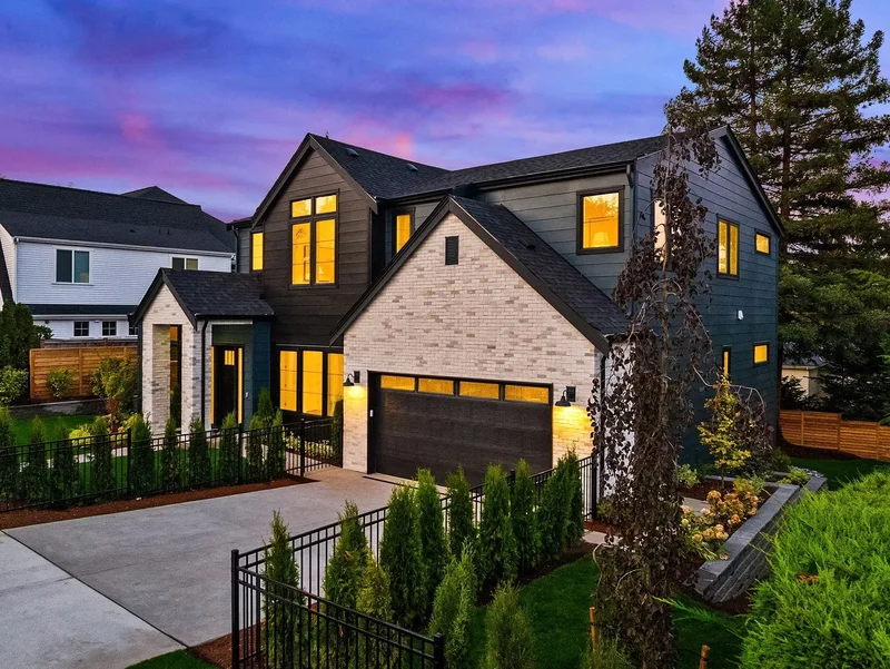 1822 100th Ave NE , Bellevue, WA 98004, Bellevue, Washington, United States. - Photo 2