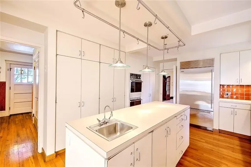 39 Harwich Road, Providence, RI, 02906, USA, Providence, Rhode Island, United States. - Photo 15