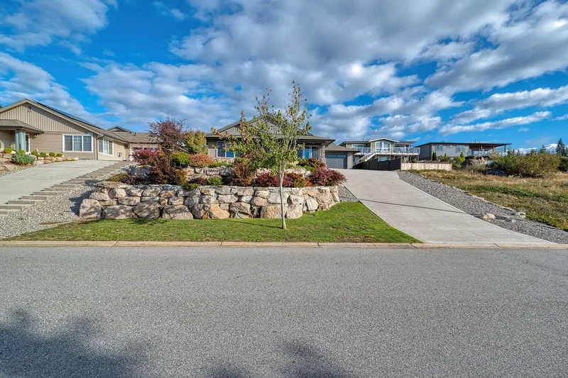 6252 Oracle Road, Sechelt, BC V7Z 0N7, Sechelt, British Columbia, Canada. - Photo 23