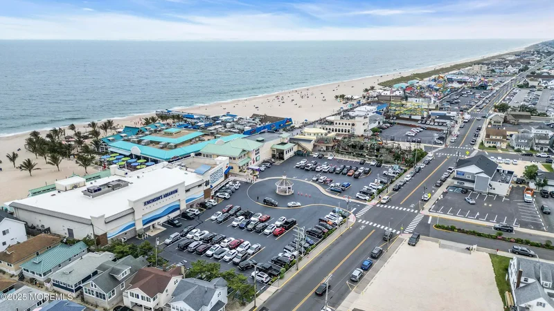 9 Danby Place, Point Pleasant Beach, NJ 08742, Point Pleasant Beach, New Jersey, United States. - Photo 40