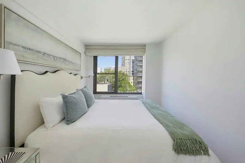 EAST 61ST STREET, New York, New York, United States. - Photo 7