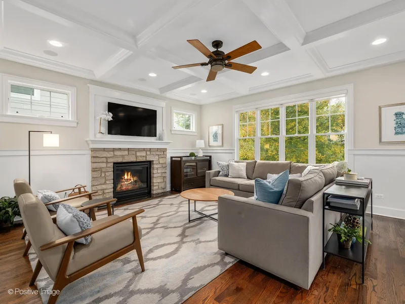 4 Oxford Avenue, Clarendon Hills, Illinois, United States. - Photo 7