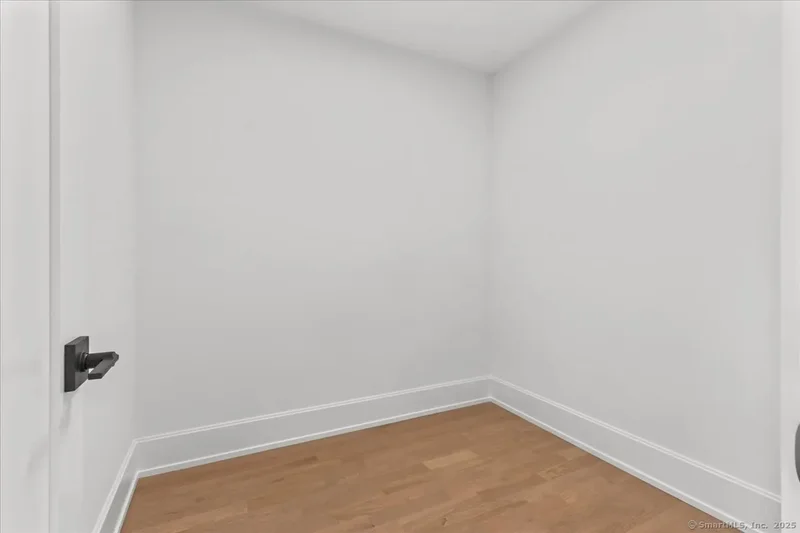108 Gregory Boulevard, Norwalk, Connecticut, United States. - Photo 34