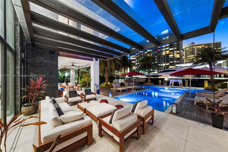 385 Centre Is, Golden Beach, Florida, United States. - Photo 11