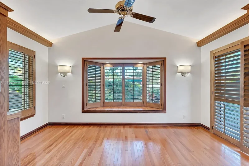 325 Bontona Ave, Fort Lauderdale, Florida, United States. - Photo 4