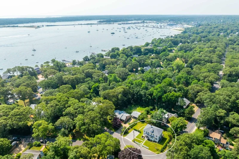 5 Pine Tree Lane, Vineyard Haven, MA 02568, Oak Bluffs, Massachusetts, United States. - Photo 27