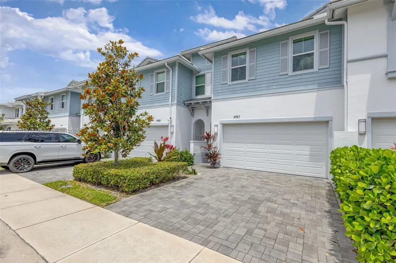 4921 Pointe Midtown Way, Palm Beach Gardens, Florida, United States. - Photo 11