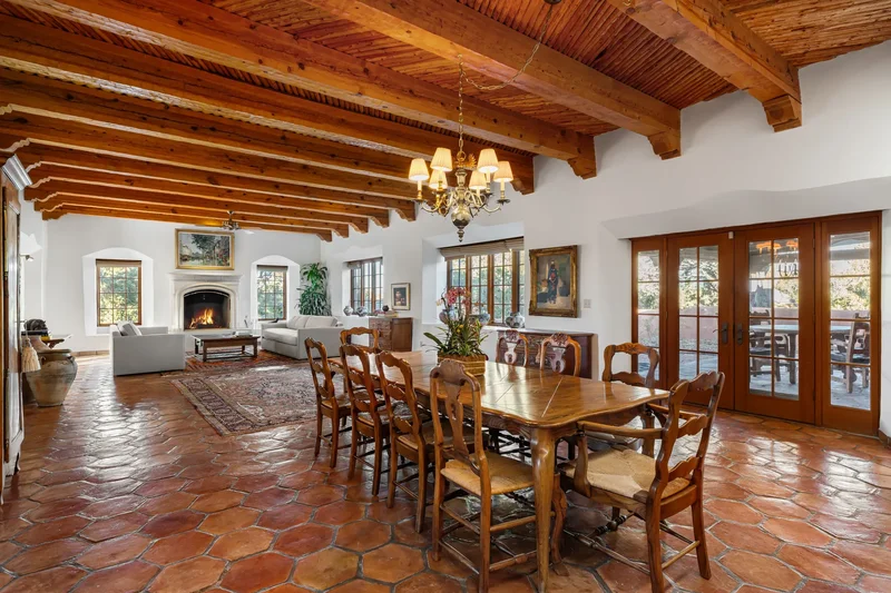 61 Calle San Martin , Santa Fe, NM 87506, Santa Fe, New Mexico, United States. - Photo 11