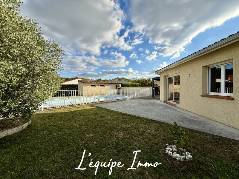 House 8 room(s) 6 bedroom(s) 175 m²