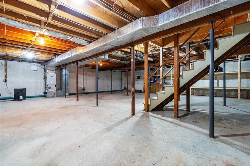 35 Sunset Avenue, South Kingstown, Rhode Island, United States. - Photo 4