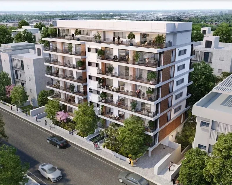 For sale in Tel-Aviv, new apartment with balcony