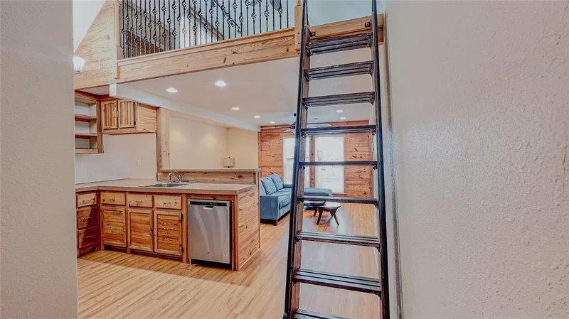 3520 Avenue S 1/2, Galveston, Texas, United States. - Photo 42