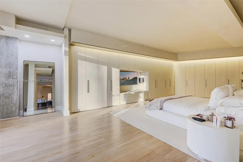 2001 Meridian Ave 307, Miami Beach, Florida, United States. - Photo 14