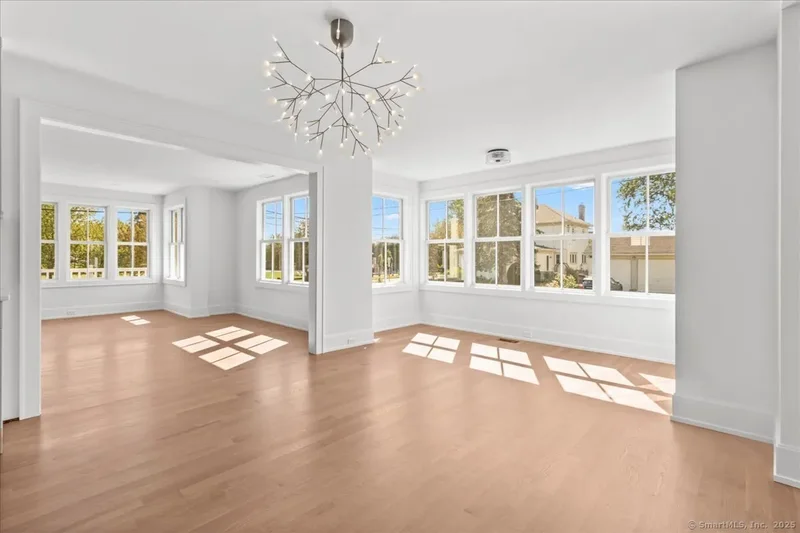 108 Gregory Boulevard, Norwalk, Connecticut, United States. - Photo 32