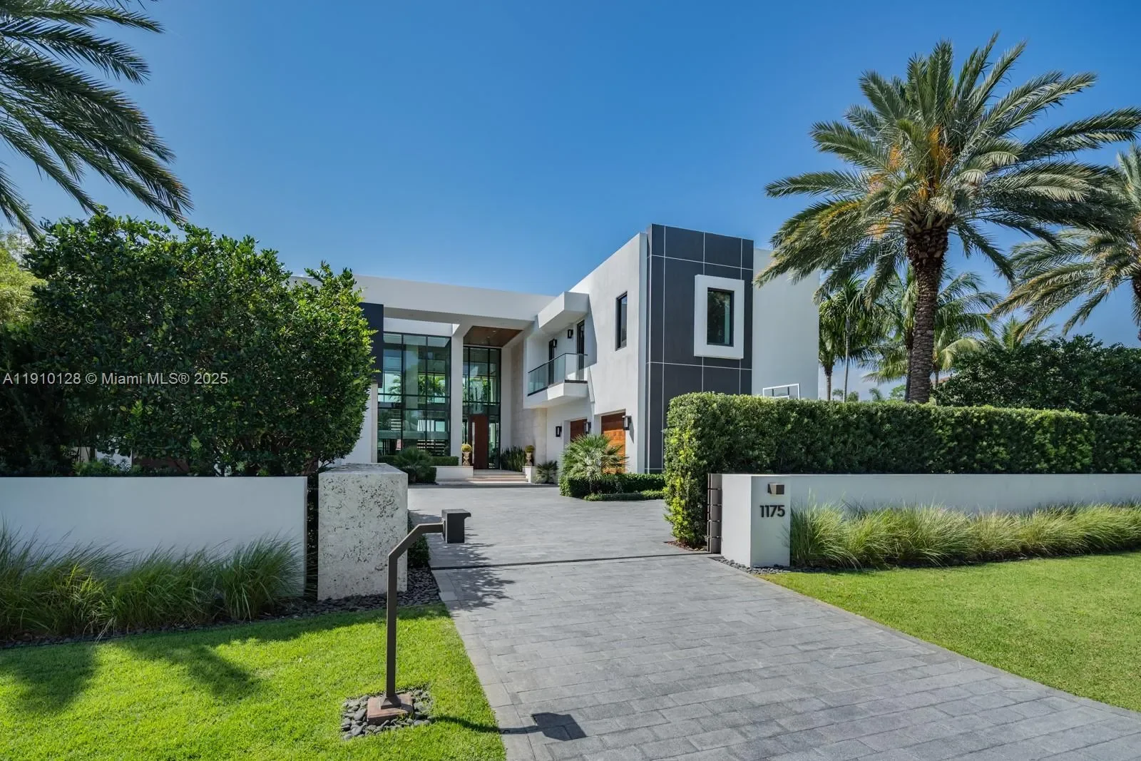 1175 Spanish River Rd, Boca Raton, Florida, United States. - Photo 4