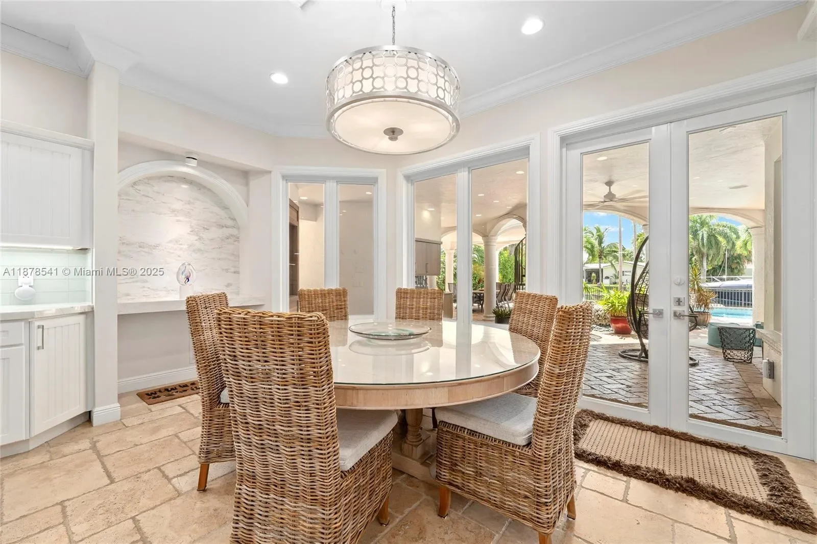 2770 NE 23rd St, Hillsboro Beach, Florida, United States. - Photo 15