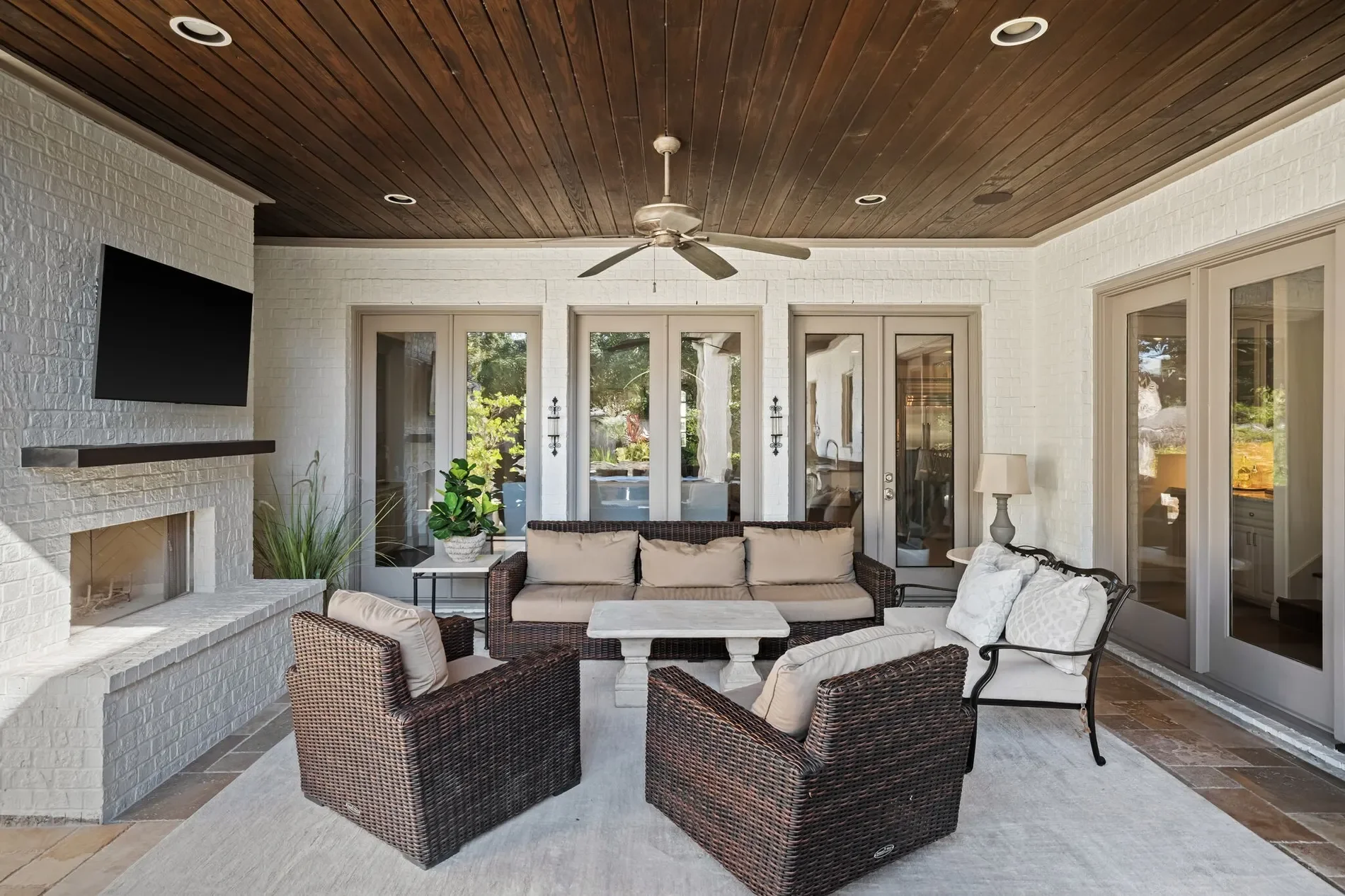 903 Wycliffe Drive, Houston, TX 77079, Houston, Texas, United States. - Photo 7