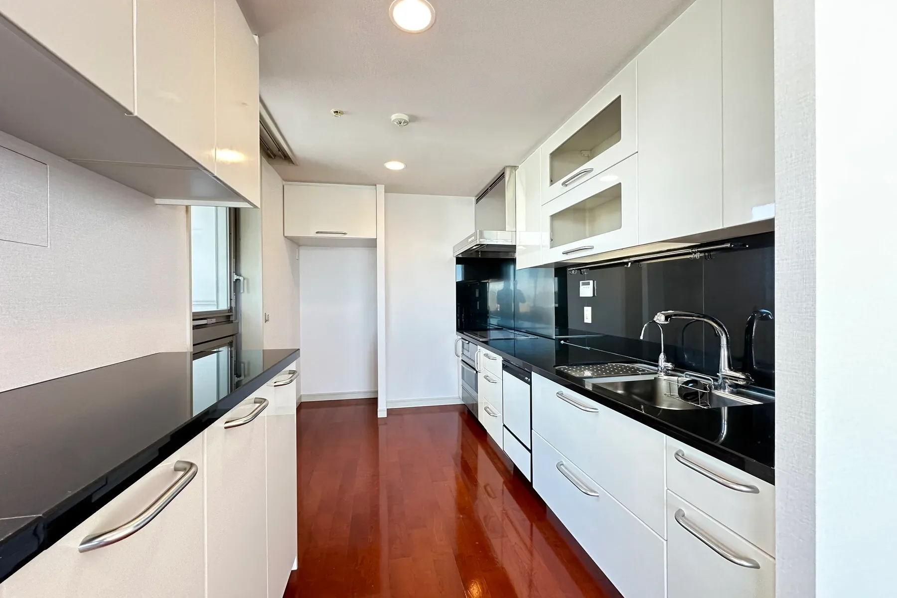 Gallery photo 1