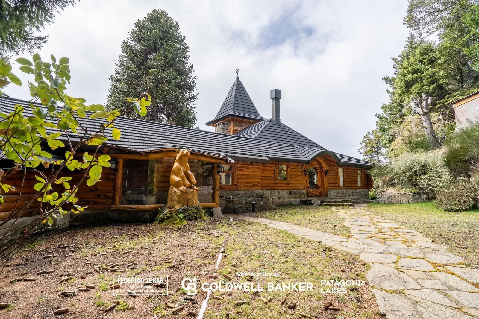 VENTA - Exclusiva casa de  5 dormitorios, 4 baños en barrio del Golf, Llao Llao, Bariloche, Bariloche, Villa Llao Llao, Río Negro, Argentina. - Photo 36