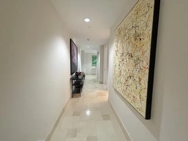 Gallery photo 3