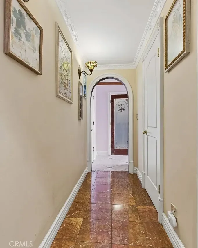 56 N Arroyo, Altadena, California, United States. - Photo 13