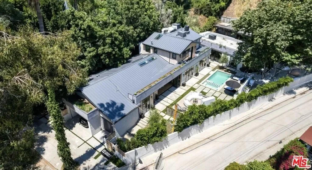 1914 N Laurel Canyon Boulevard, Los Angeles, California, United States. - Photo 33