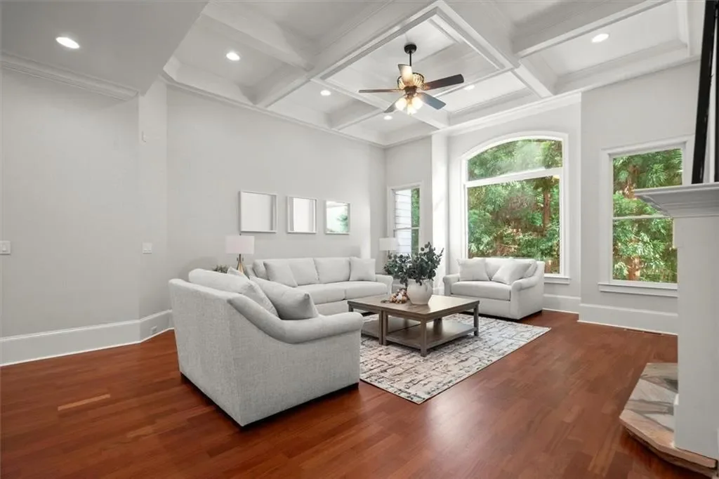 Gallery photo 10