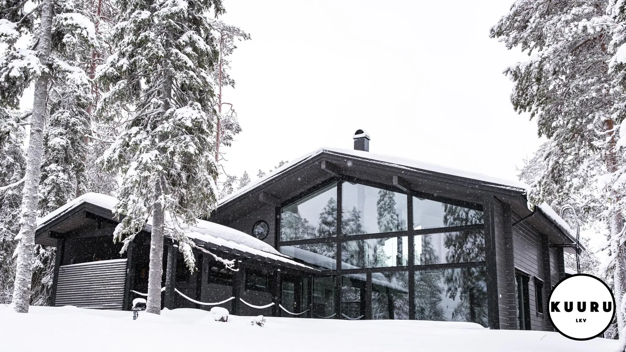 Exterior photo 3