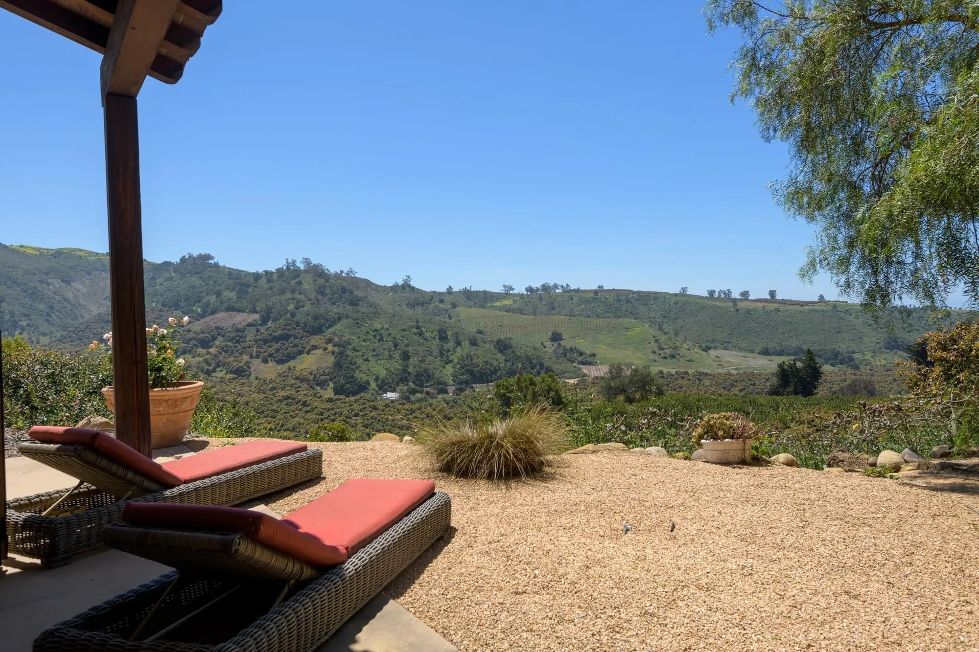 7200 Casitas Pass Road, Carpinteria, California, United States. - Photo 19